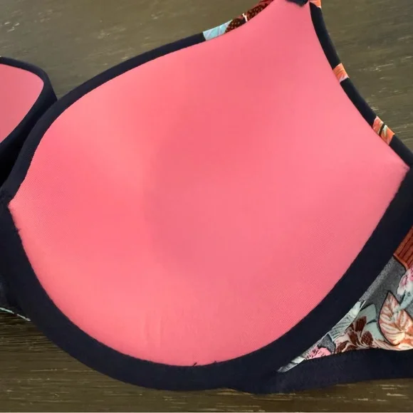 NWT Pink By Victoria's Secret Wear Everywhere Bra Push Up 32DD Tropical Botanic - Picture 8 of 8